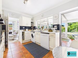 Kitchen- click for photo gallery